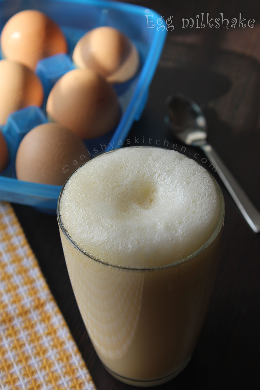 Mottem-paalum-adichathu-egg-milkshake-protien-milksahke-kids-recipes-healthy-drinks-protien-shakes-kerala-recipes