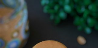 vegan-healthy-homemade-peanut-butter-in-chutney-jar-without-oil-sugar-recipe